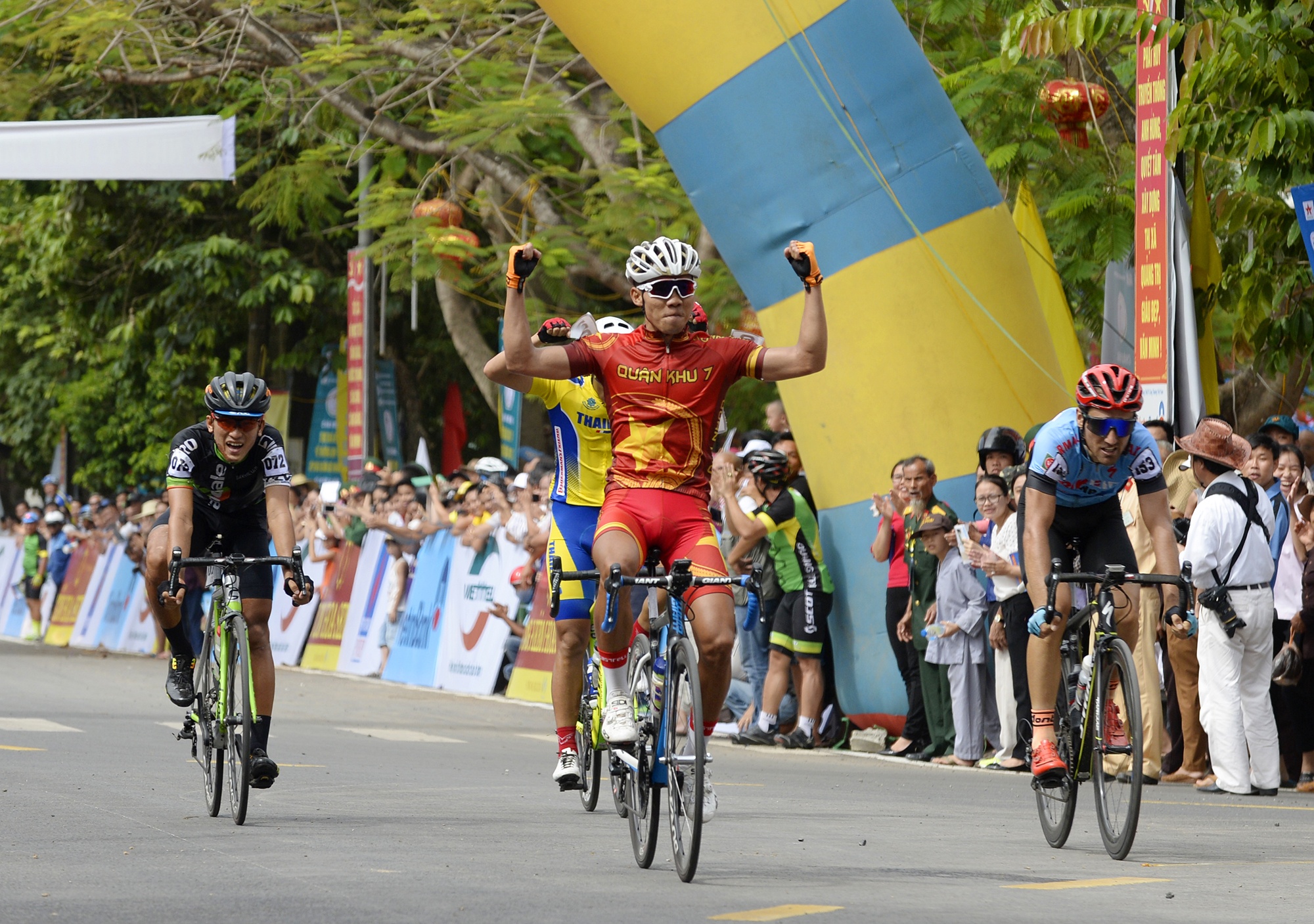 đua xe đạp ảnh 2 dua xe dap anh 2