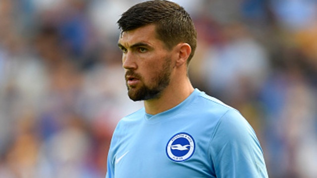 Pha bat bong hai huoc cua thu mon Brighton & Hove Albion hinh anh