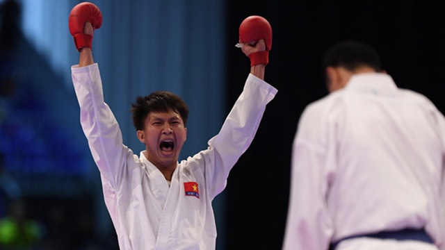 Minh Phung ha guc doi thu nguoi Thai Lan gianh HCV hinh anh