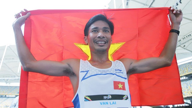 Nguyen Van Lai phuc han VDV Indonesia o noi dung 5.000 m hinh anh