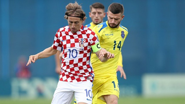Croatia vat va danh bai nhuoc tieu Kosovo hinh anh