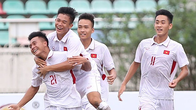 Pha danh dau nguoc dang cap cua Van Nam hinh anh