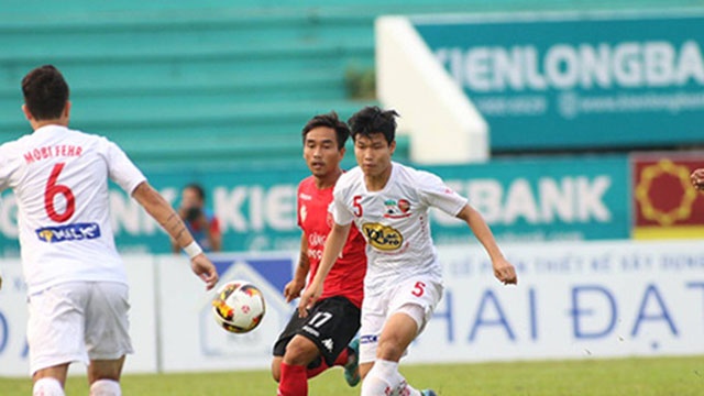 Highlights Hoang Anh Gia Lai bat ngo thua CLB Long An hinh anh