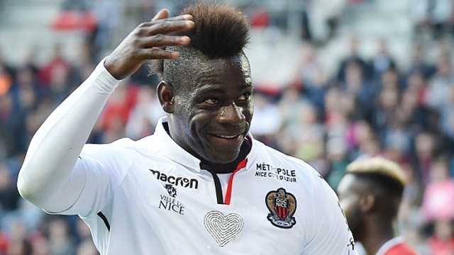 Thu mon bat luc truoc pha sut nhu bua bo cua Balotelli hinh anh