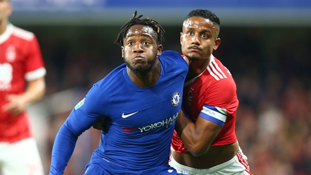 Highlights Batshuayi lap hat-trick giup Chelsea vao vong 4 League Cup hinh anh