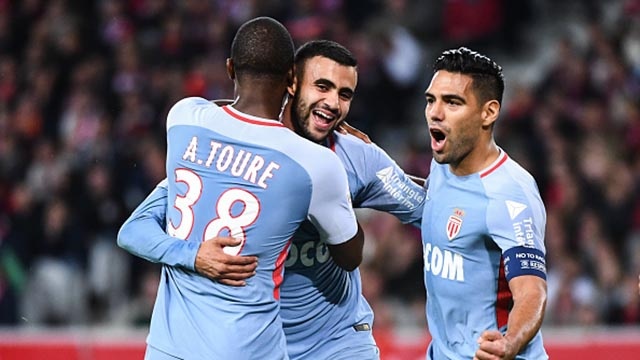 Highlights Falcao lap cu dup giup Monaco bang diem PSG hinh anh