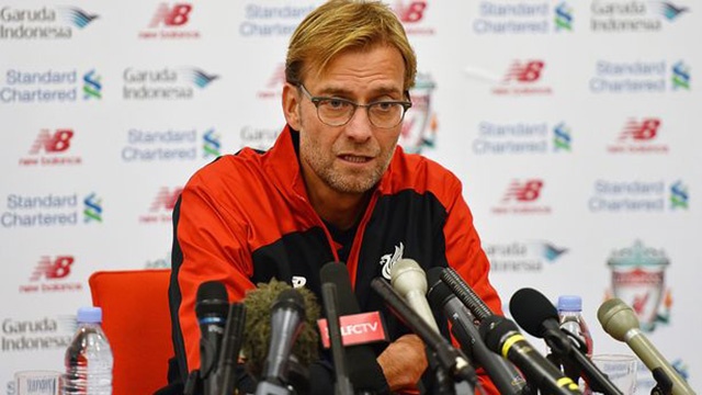 HLV Klopp: 'Chamberlain de lai an tuong tot nhung hoi thieu may man' hinh anh