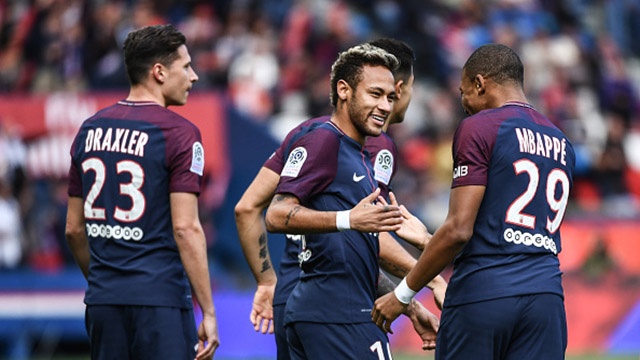 Pha sut phat tuyet dep cua Neymar hinh anh