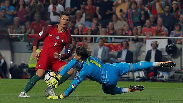 Highlights Bo Dao Nha danh bai Thuy Si gianh quyen du World Cup hinh anh