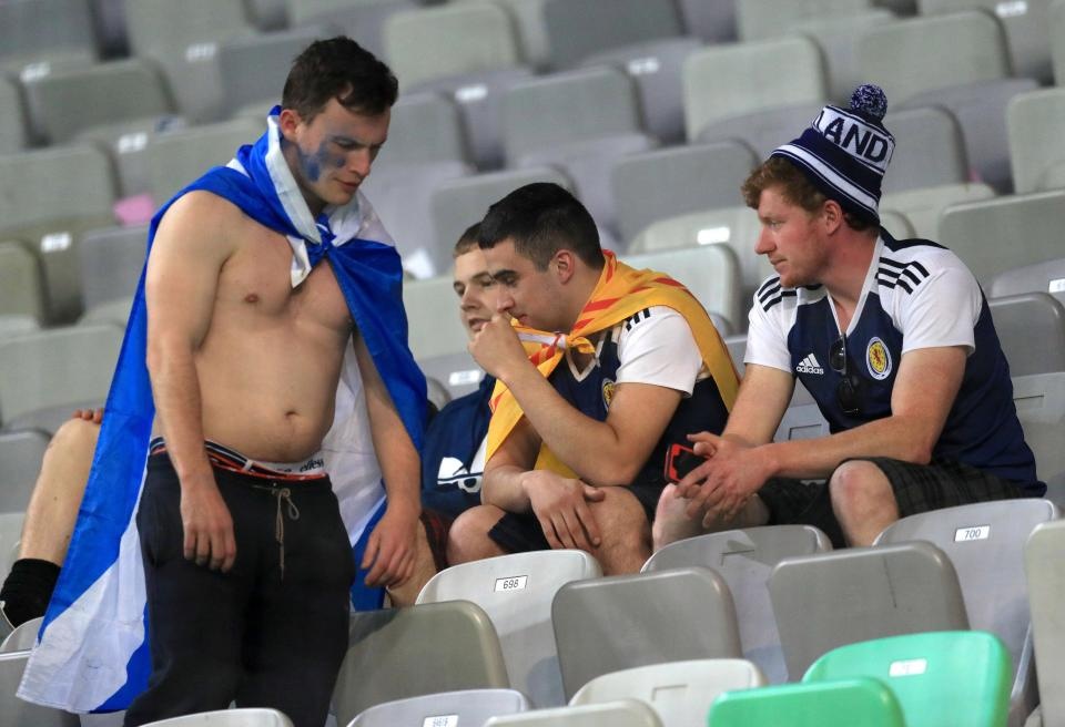 tran thua tai hai nhat tai vong loai world cup anh 6