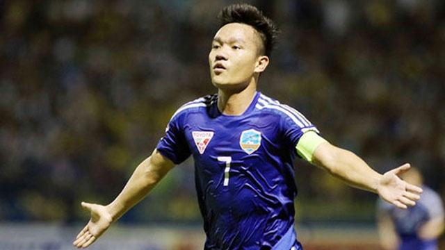 Highlights CLB Quang Nam len ngoi dau V.League hinh anh