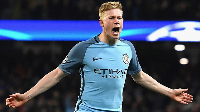 De Bruyne da dat den dang cap cua Messi va Ronaldo? hinh anh