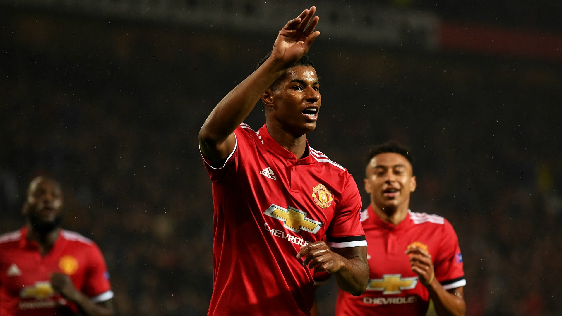 Huddersfield vs MU: Quy do vuot troi hinh anh