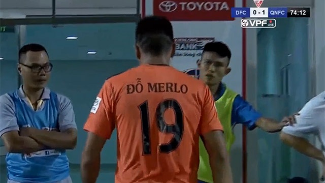 Do Merlo nhan the do sau pha au da voi cau thu Quang Nam hinh anh