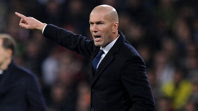 HLV Zidane: 'Real can binh tinh khac phuc tam ly' hinh anh