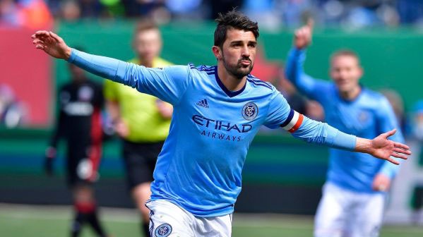 David Villa va dong doi gui loi chuc den Pirlo hinh anh