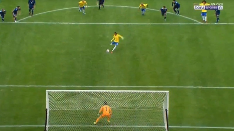 Pha sut hong 11 m cua Neymar truoc Nhat Ban hinh anh