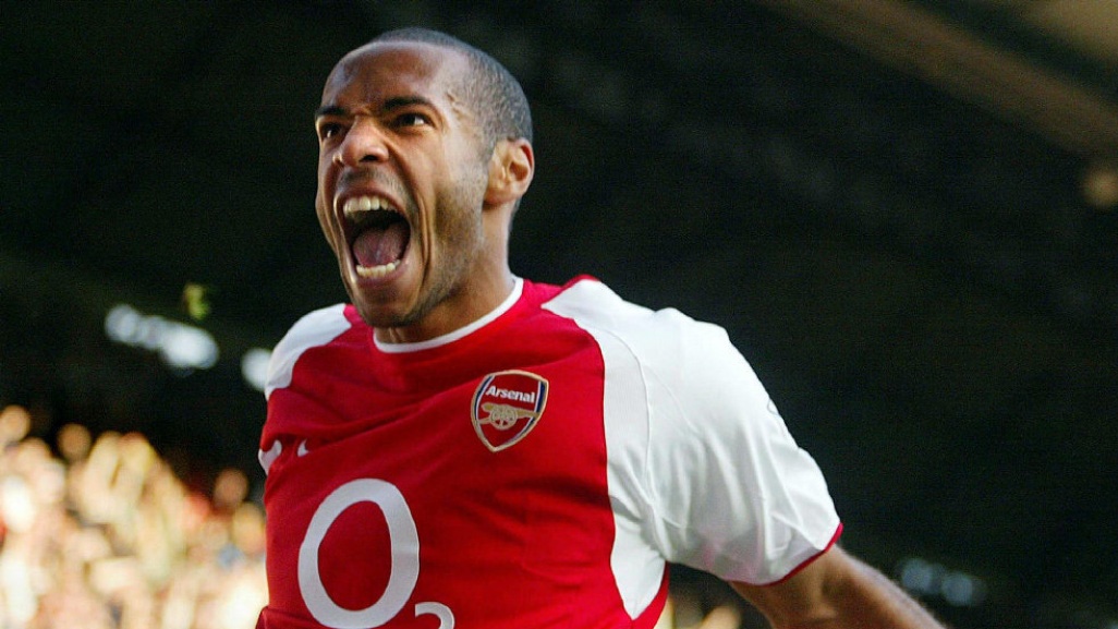 Henry tiet lo bat ngo ve chan sut hay nhat tung xem hinh anh