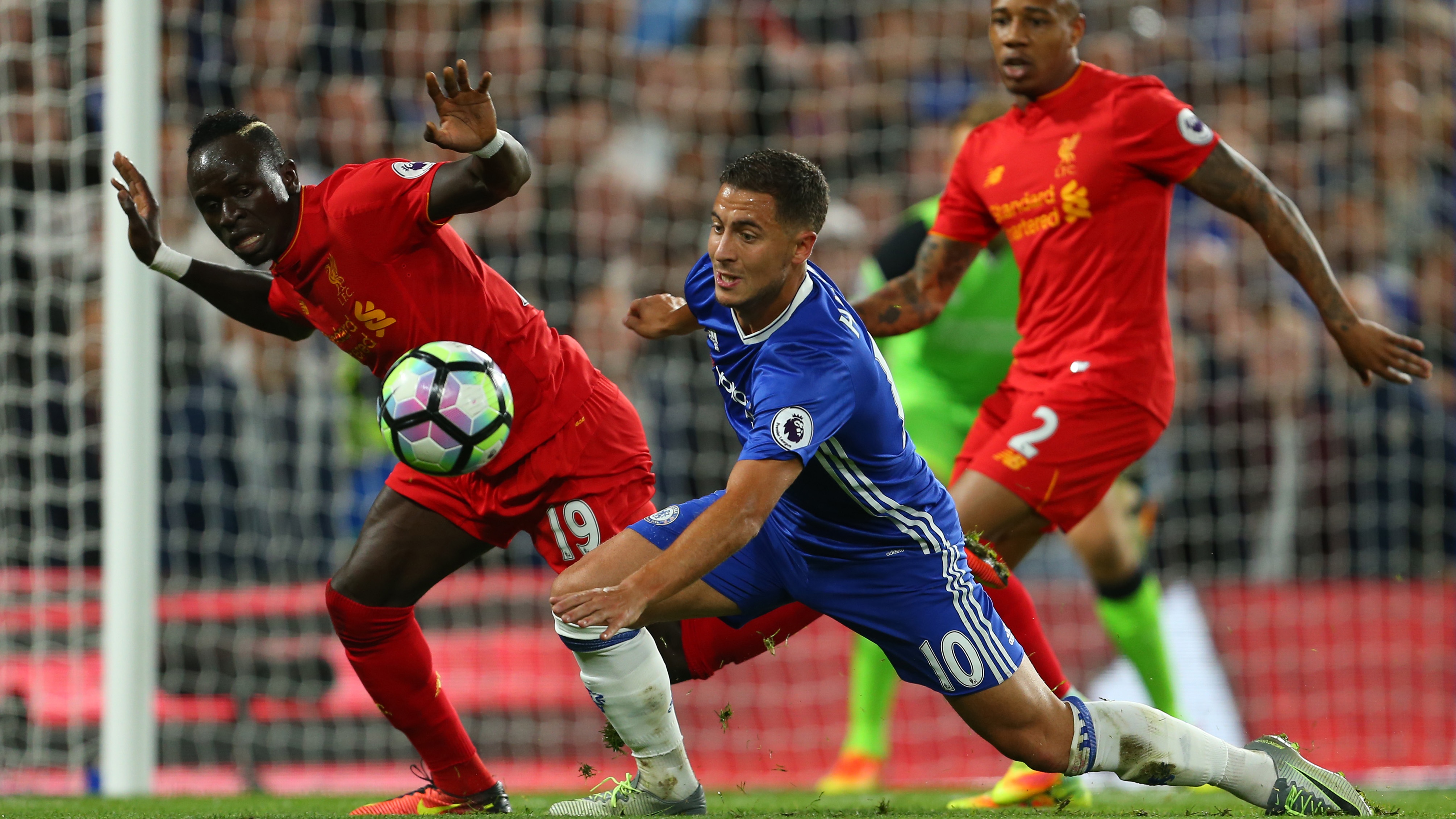 Liverpool vs Chelsea: Chu nha quyet tam pha dop hinh anh