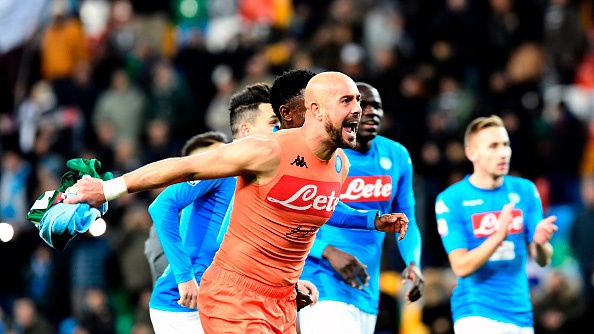 Napoli thang tran doi lai ngoi dau tu Inter sau tran thang thu 12 hinh anh