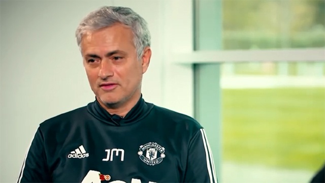 Jose Mourinho: 'Lam huan luyen vien khi khong the tro thanh cau thu' hinh anh