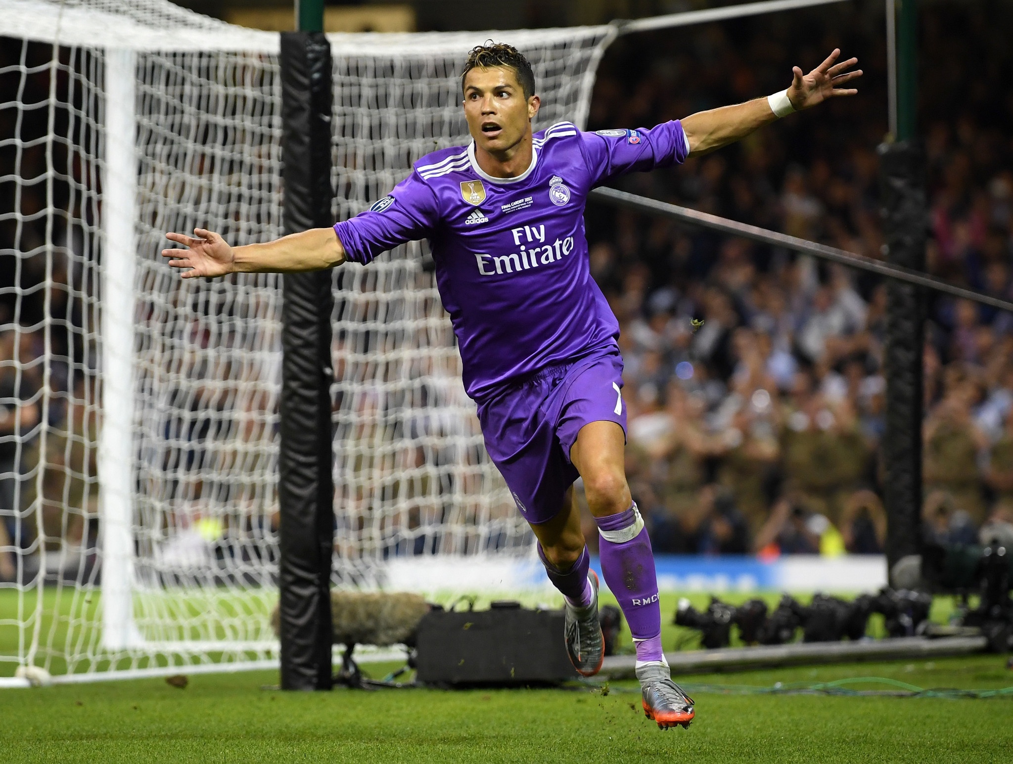 Ronaldo va nhung ky luc thu vi tai Champions League hinh anh