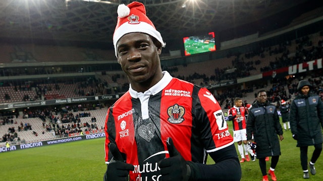 Balotelli lai ghi ban giup Nice gianh chien thang hinh anh
