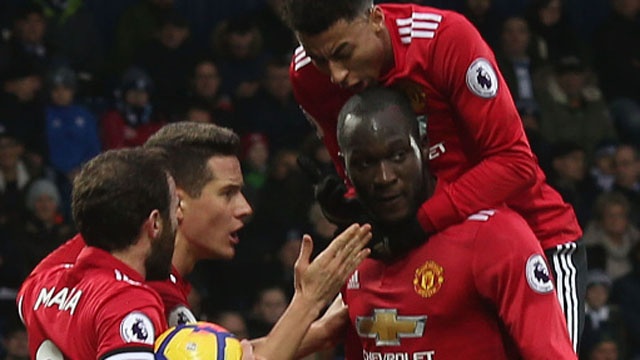 HLV Mourinho: 'Toi cung dau co an mung nhu Lukaku' hinh anh