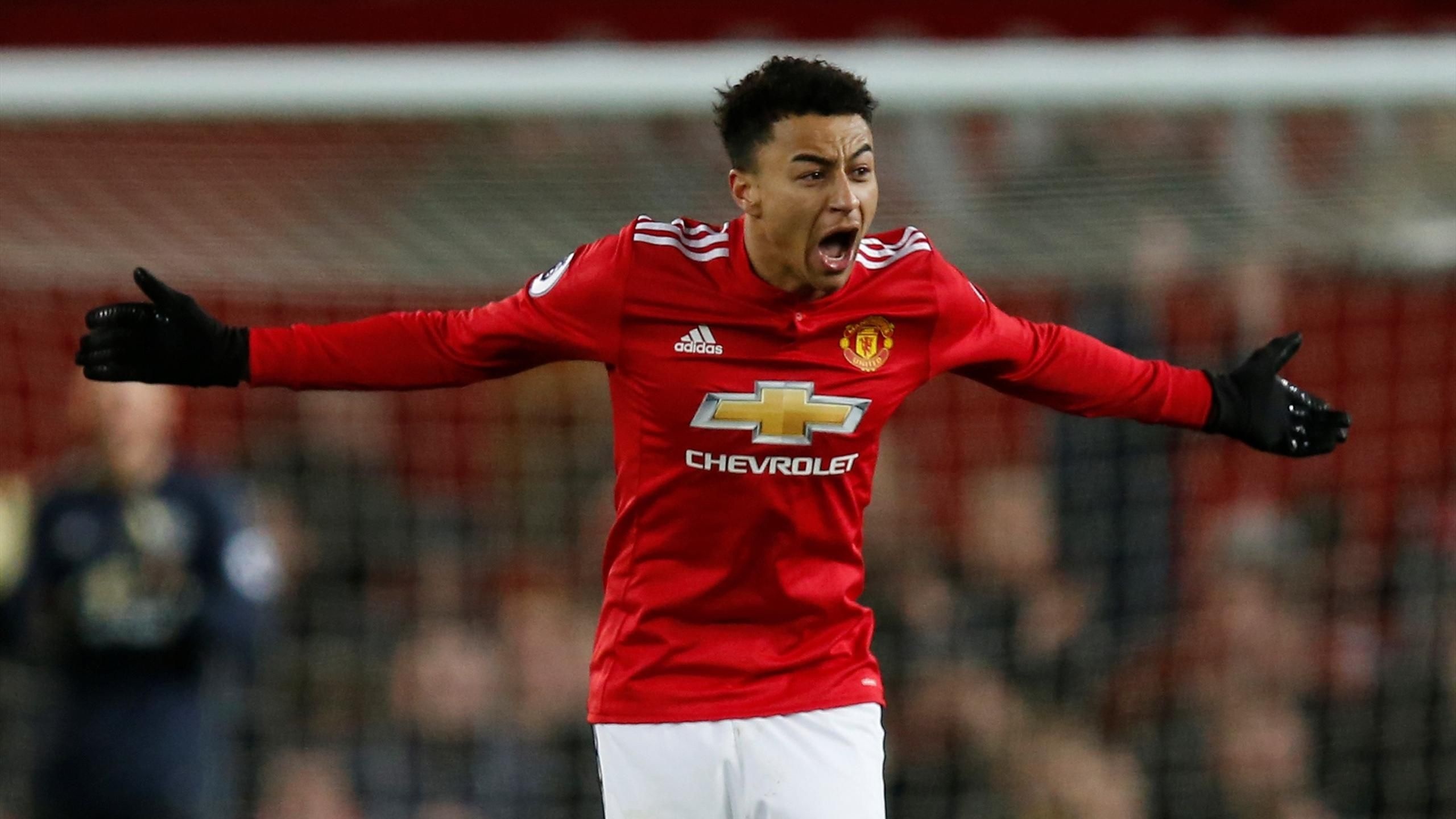 Nhung cau thu tien bo gay an tuong nhat mua nay hinh anh