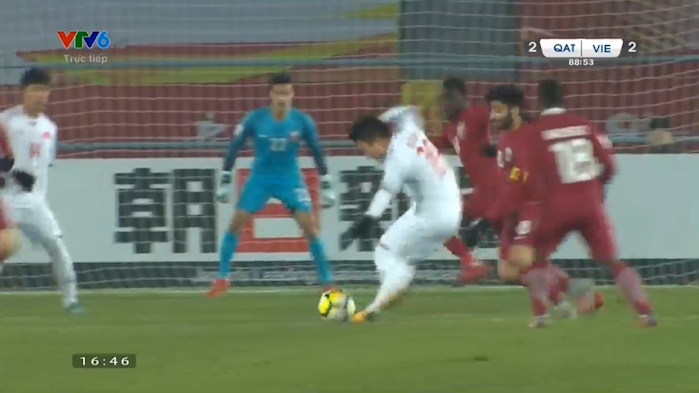 Sieu pham cua Quang Hai vao luoi U23 Qatar hinh anh