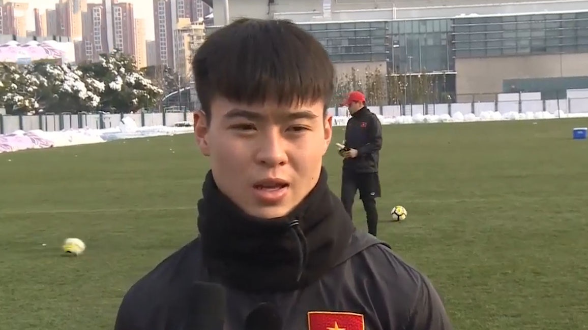 Khong khi buoi tap truoc tran chung ket cua U23 Viet Nam hinh anh