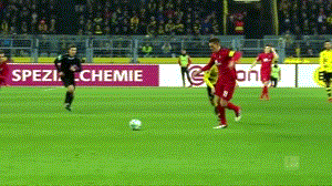 Sieu pham tu khoang cach 40 m vao luoi Dortmund hinh anh