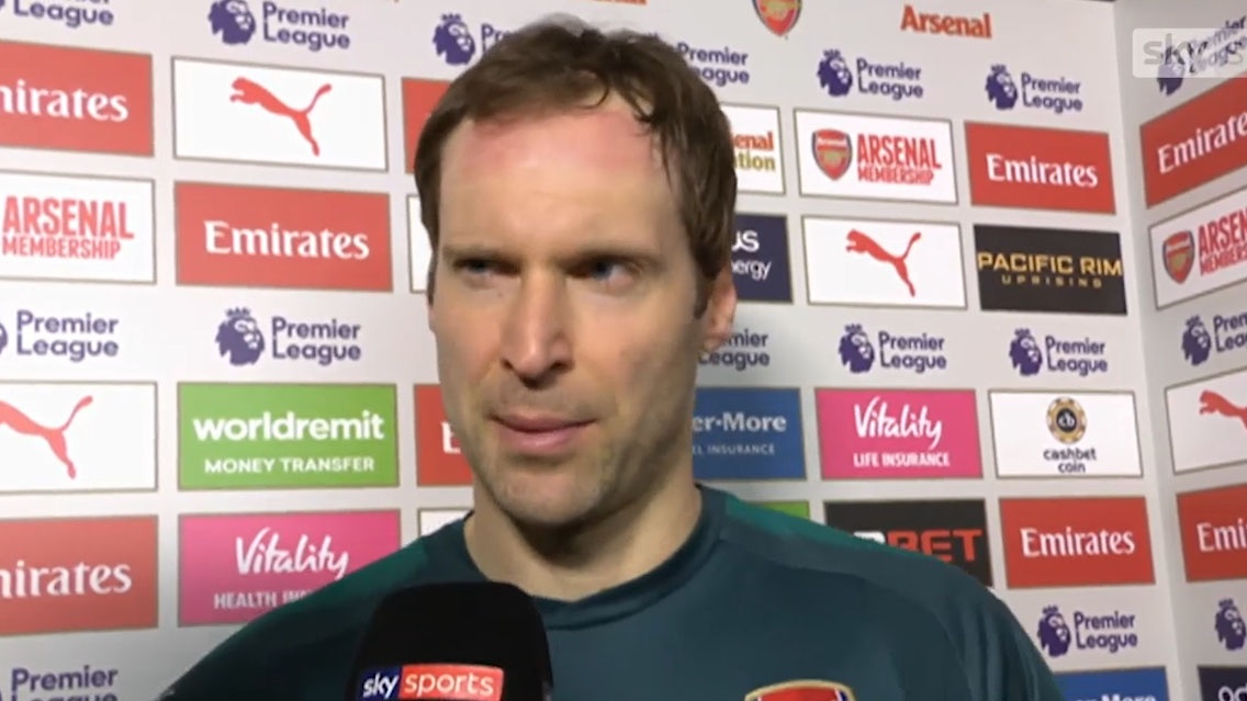 Petr Cech noi ve ky luc 200 tran giu sach luoi hinh anh