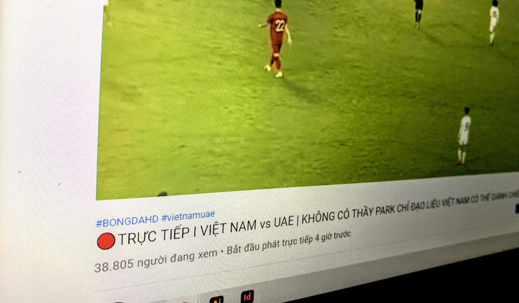 Gan 40.000 nguoi bi lua xem truc tiep som tran Viet Nam dau UAE hinh anh