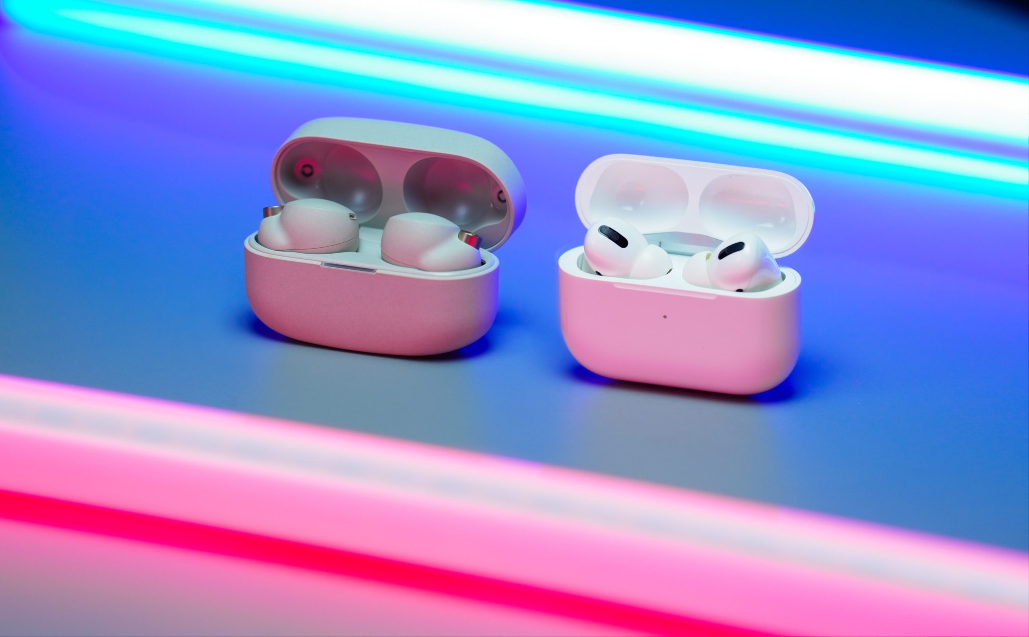 so sanh sony wf-1000xm4 va airpods pro anh 10