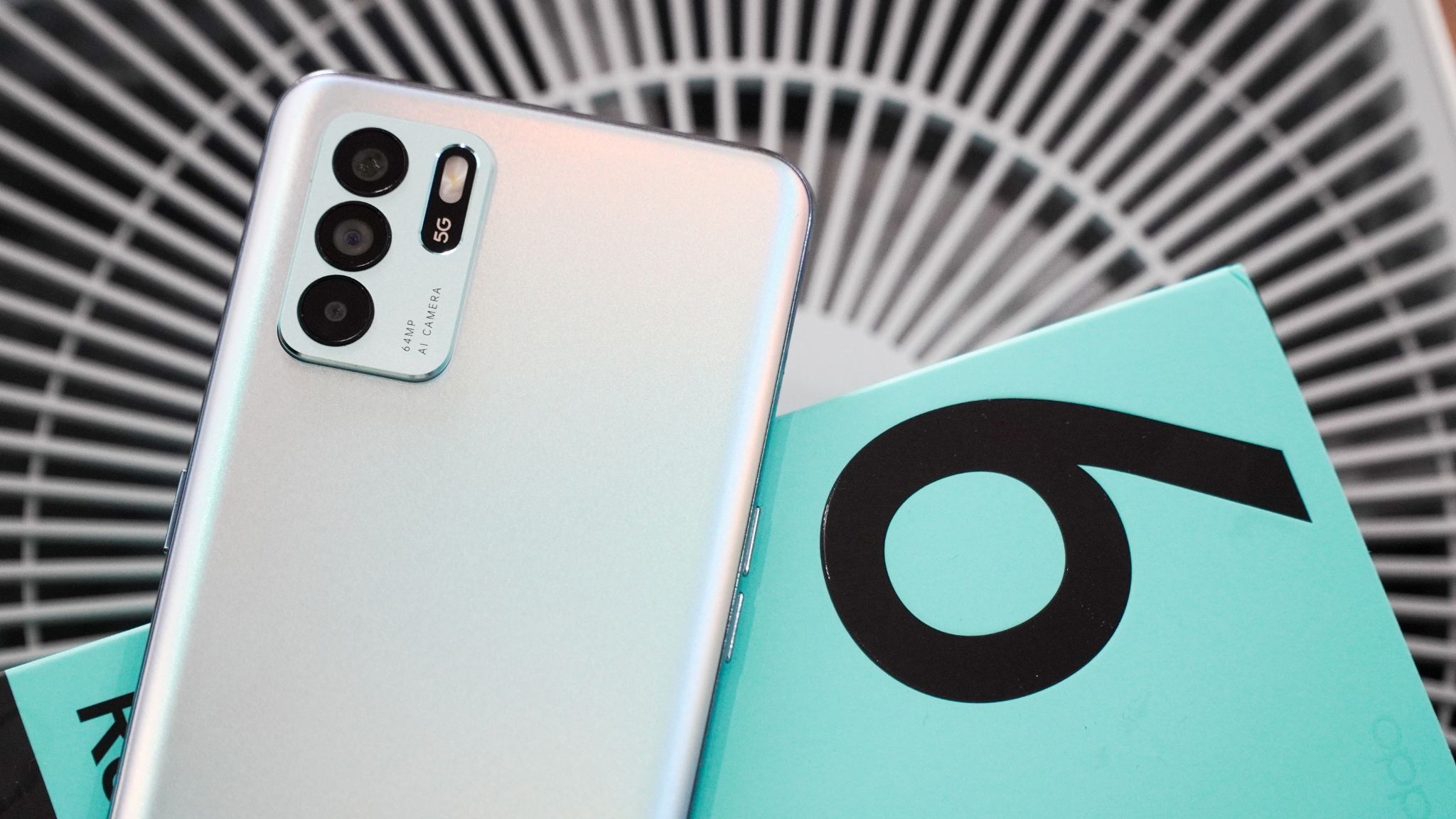 Oppo ra mat Reno6 series voi camera nang cap va ket noi 5G hinh anh