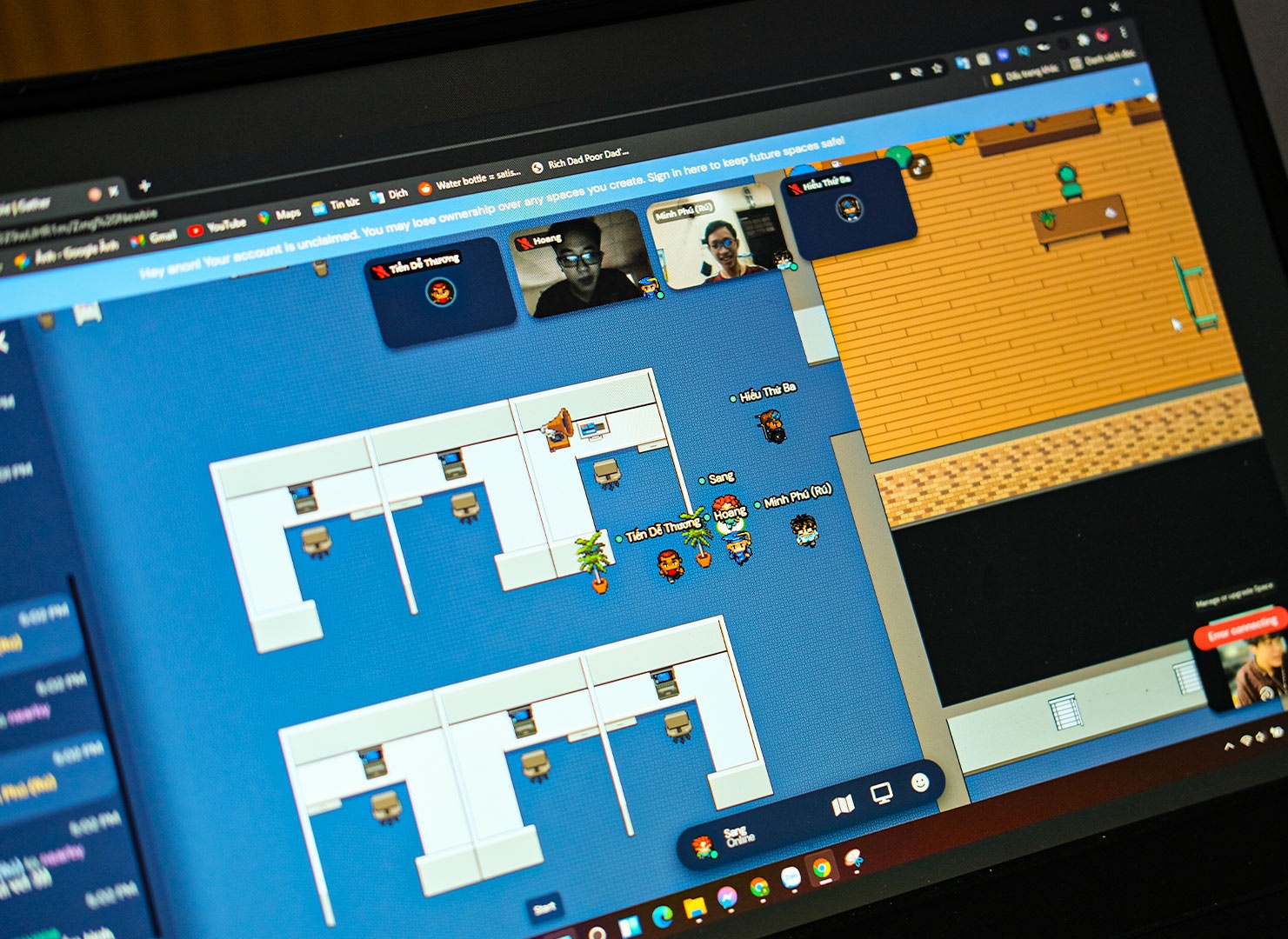 Gap dong nghiep moi ngay tren van phong ao hinh anh