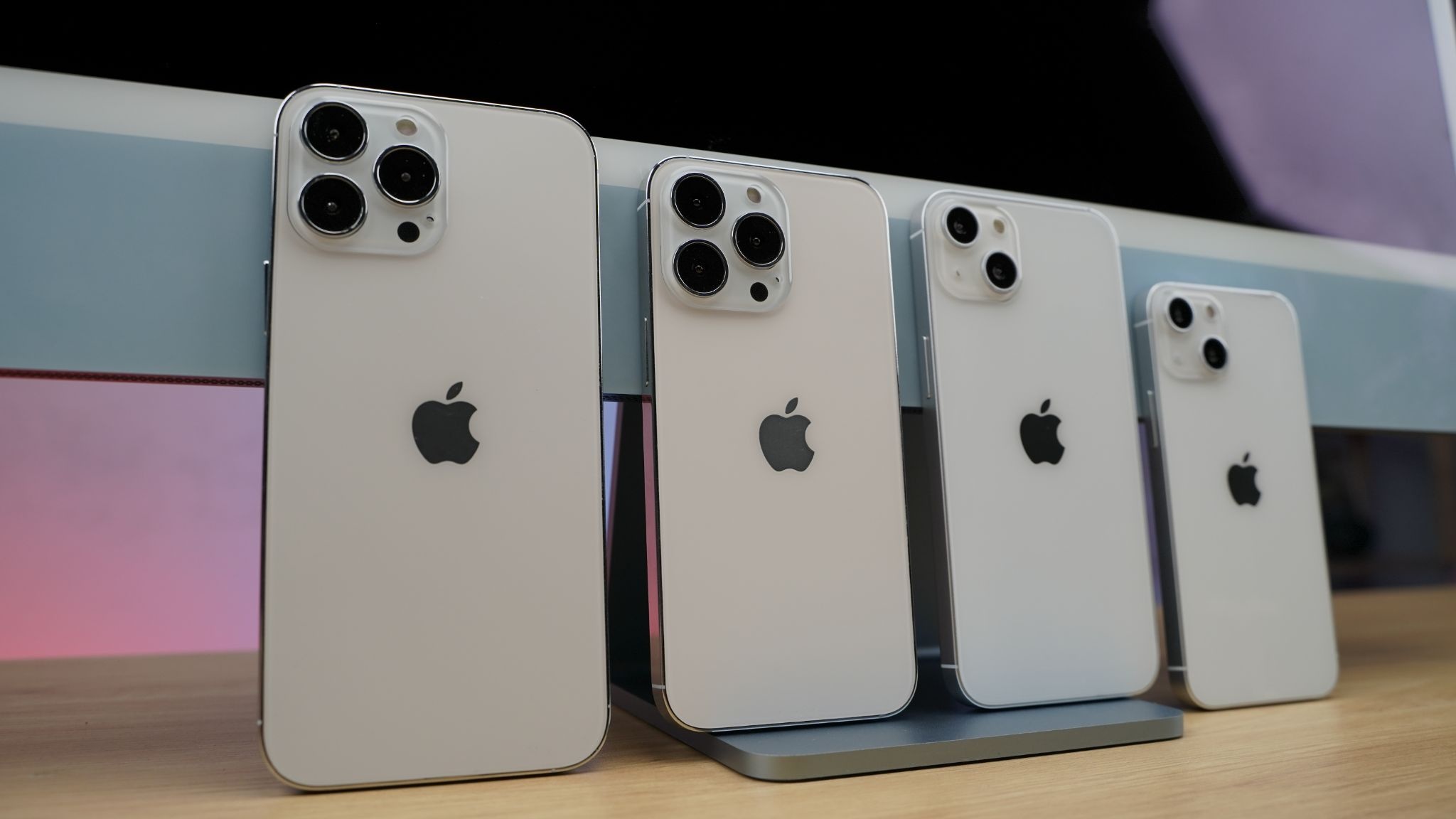 Mo hinh iPhone 13 co mat tai Viet Nam anh 10