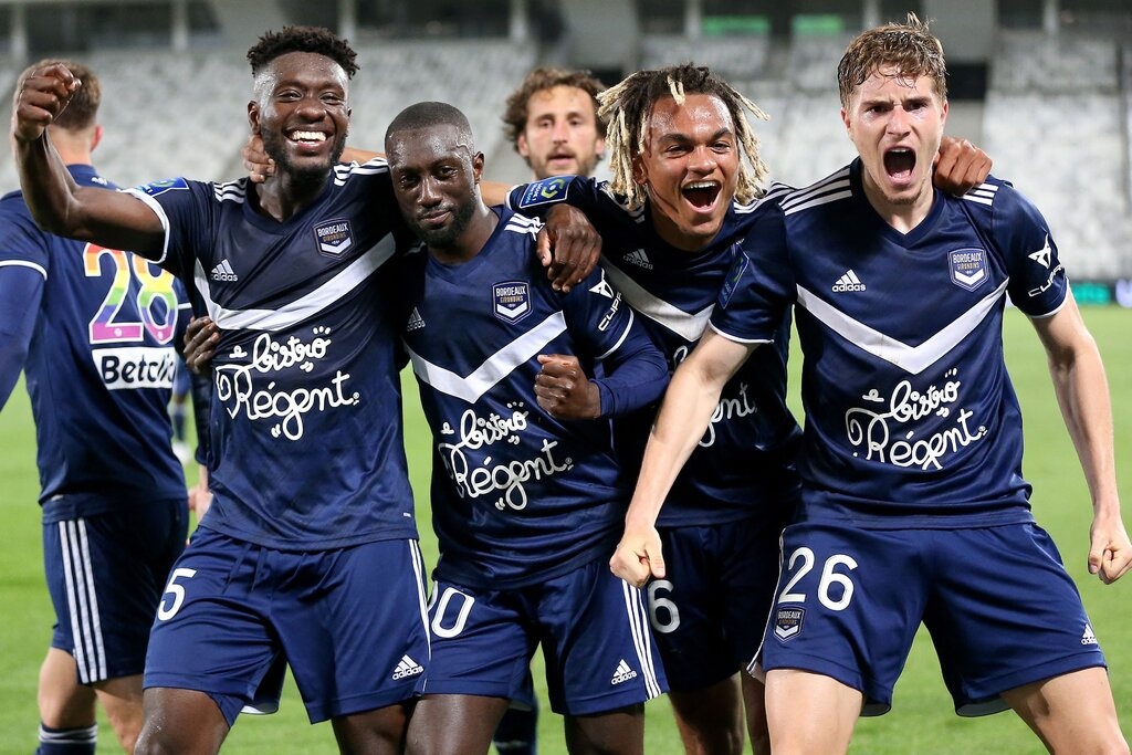 dang sau transfermarkt anh 2