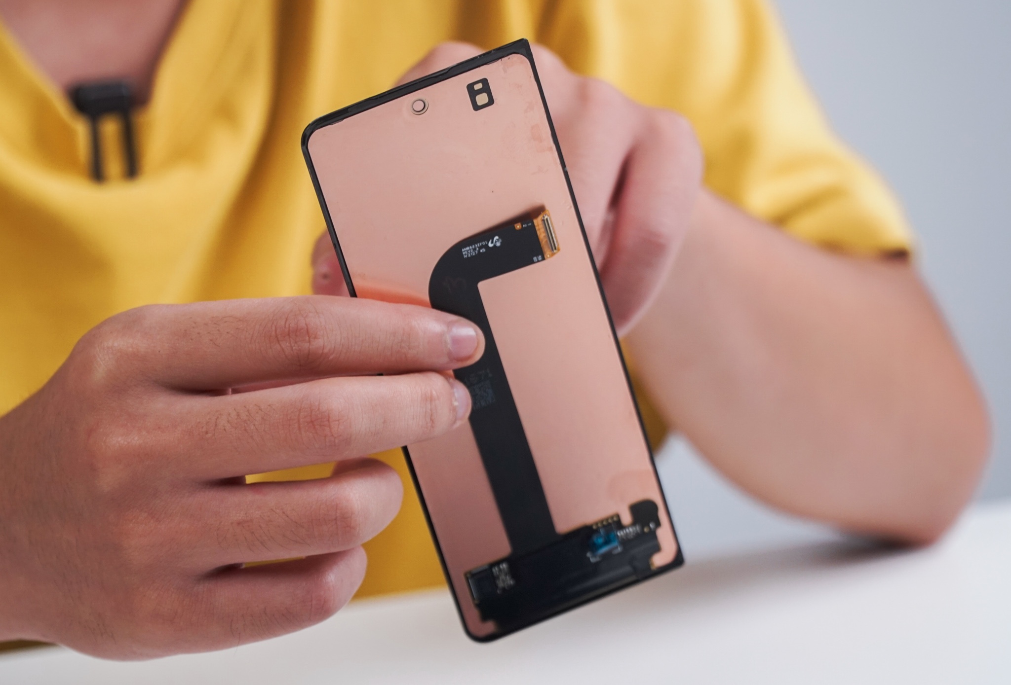 linh kien ben trong z fold3 anh 10