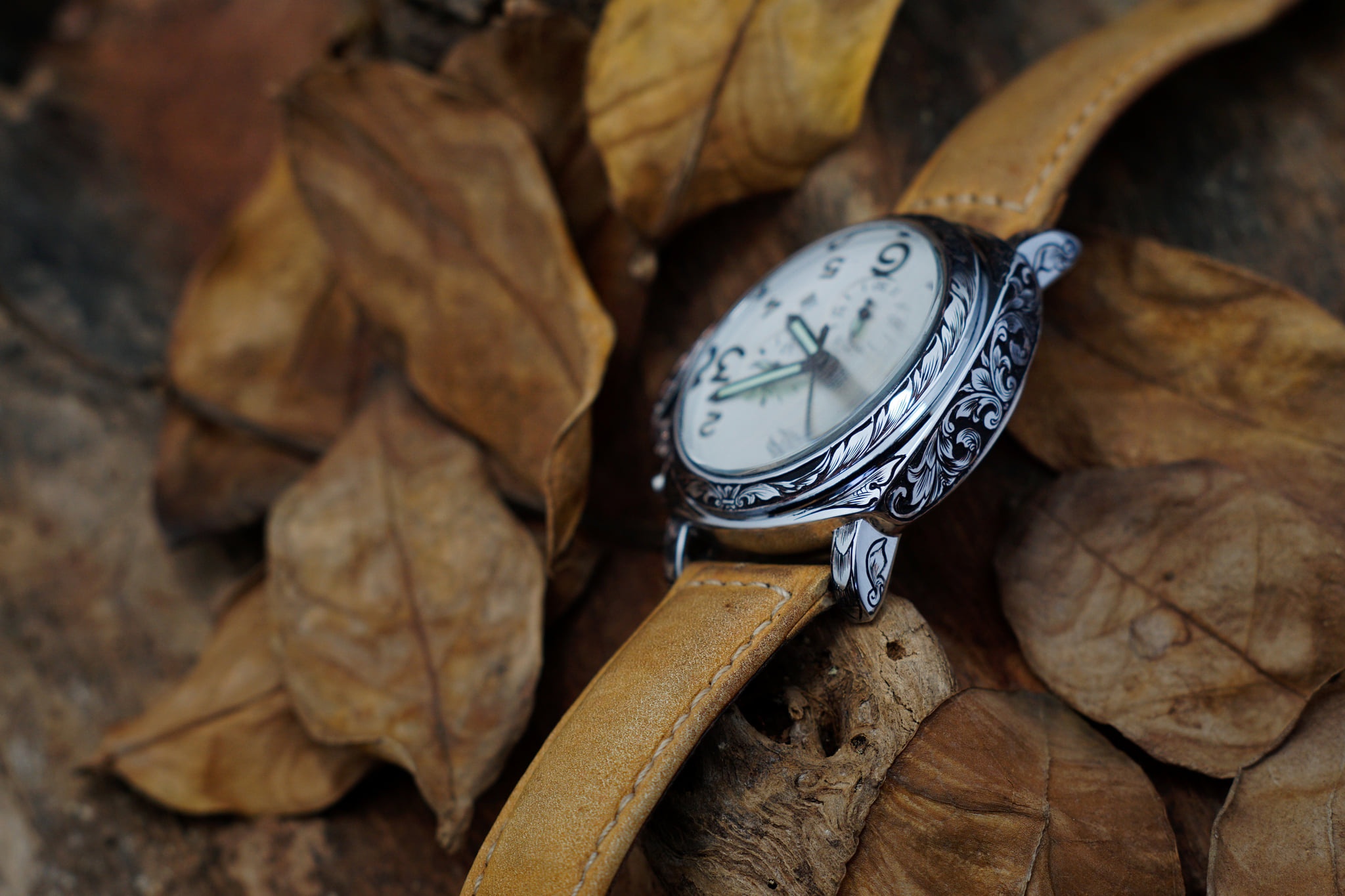 Nguoi Viet dieu khac MacBook bang tay anh 7