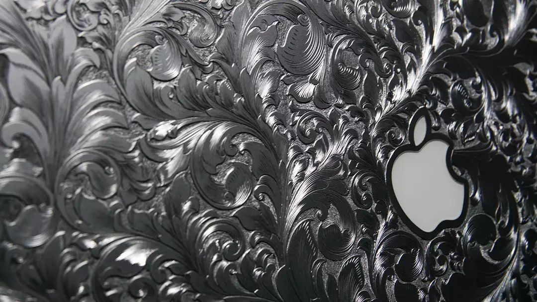 Nguoi Viet dieu khac MacBook bang tay anh 3