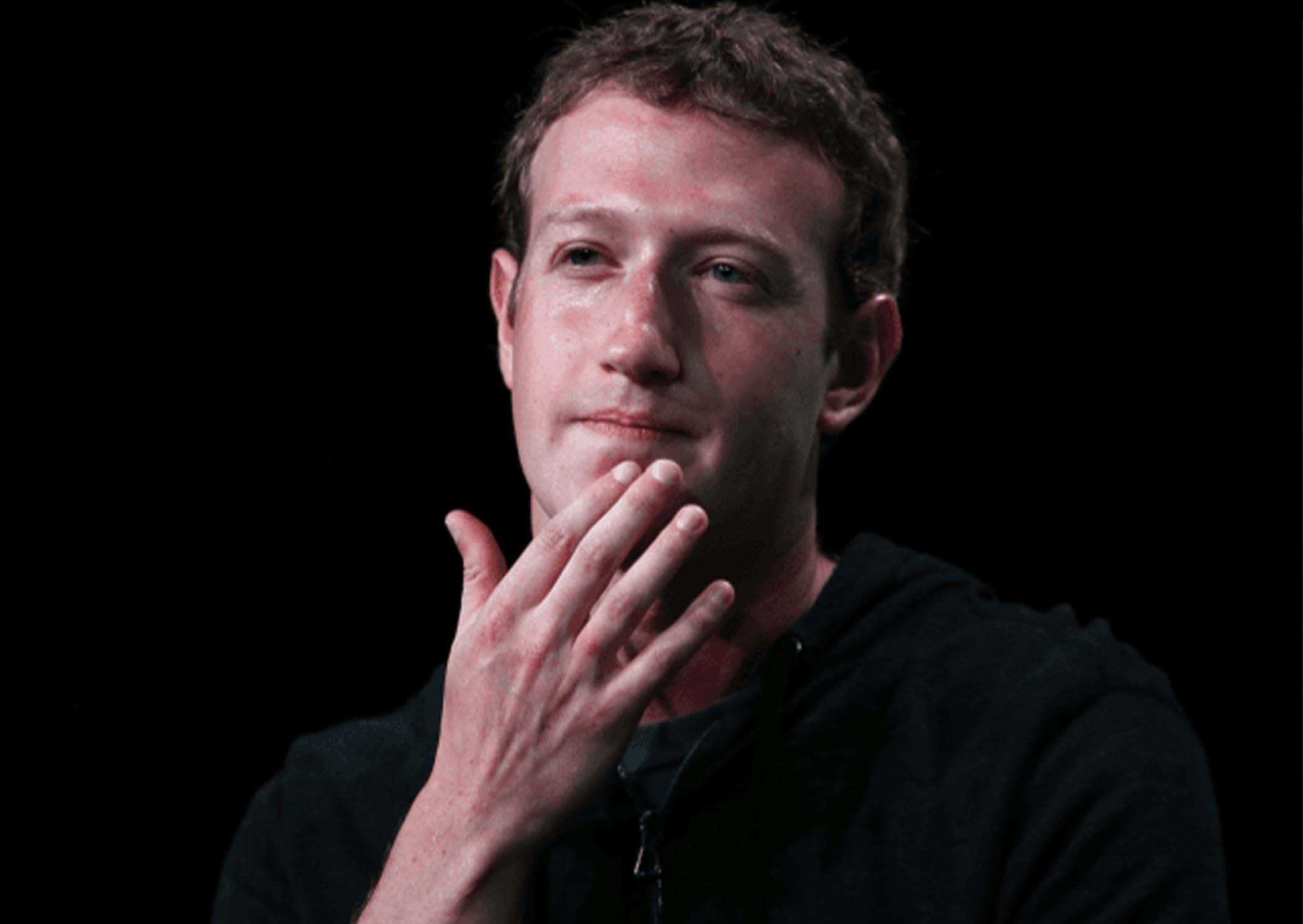 CEO Facebook dang tam thu nhung bi che nhao, hoai nghi hinh anh