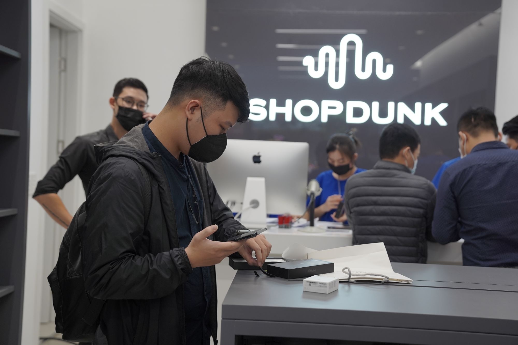 Dai ly mo ban iPhone 13 anh 7