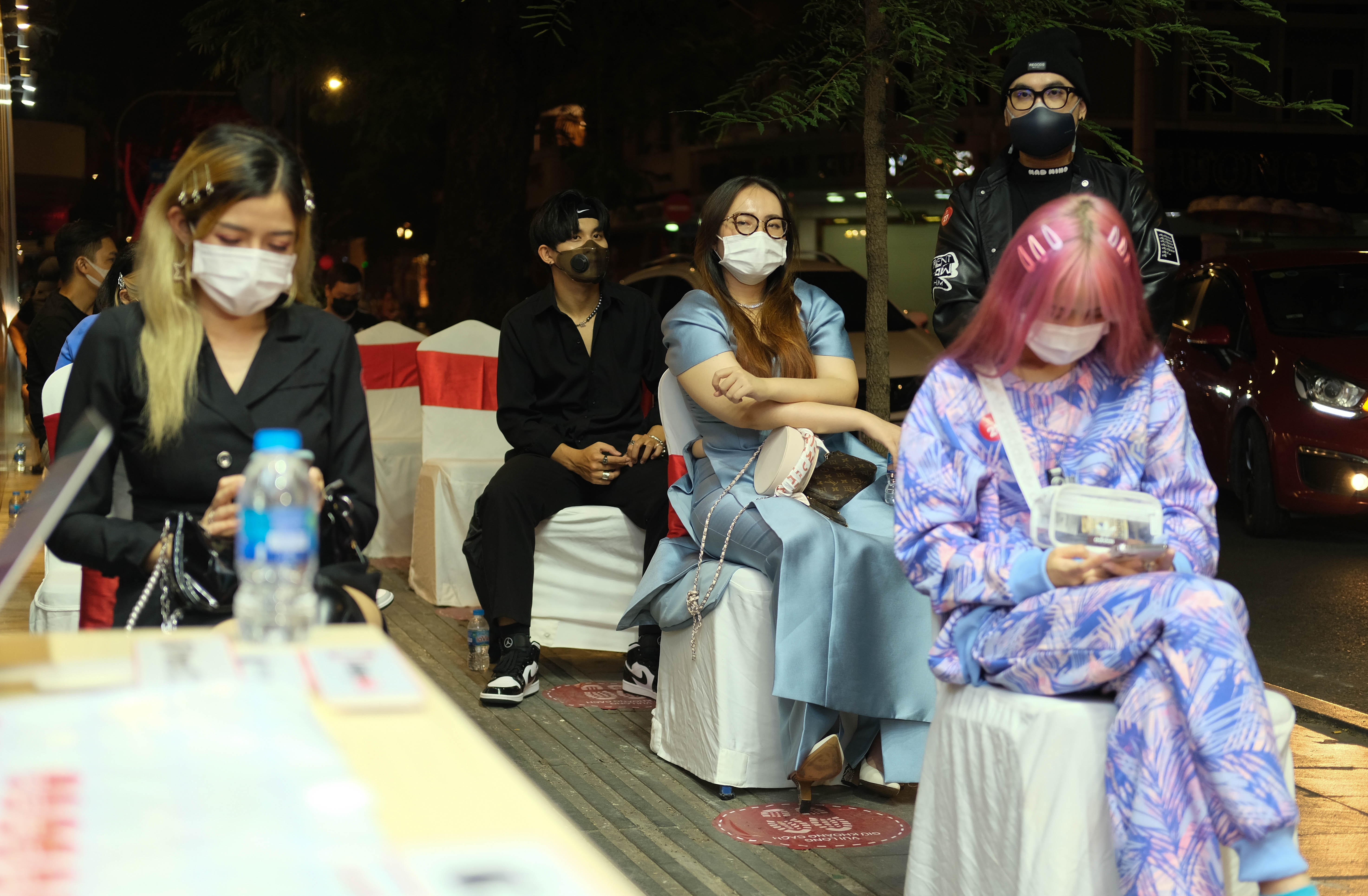 Dai ly mo ban iPhone 13 anh 11