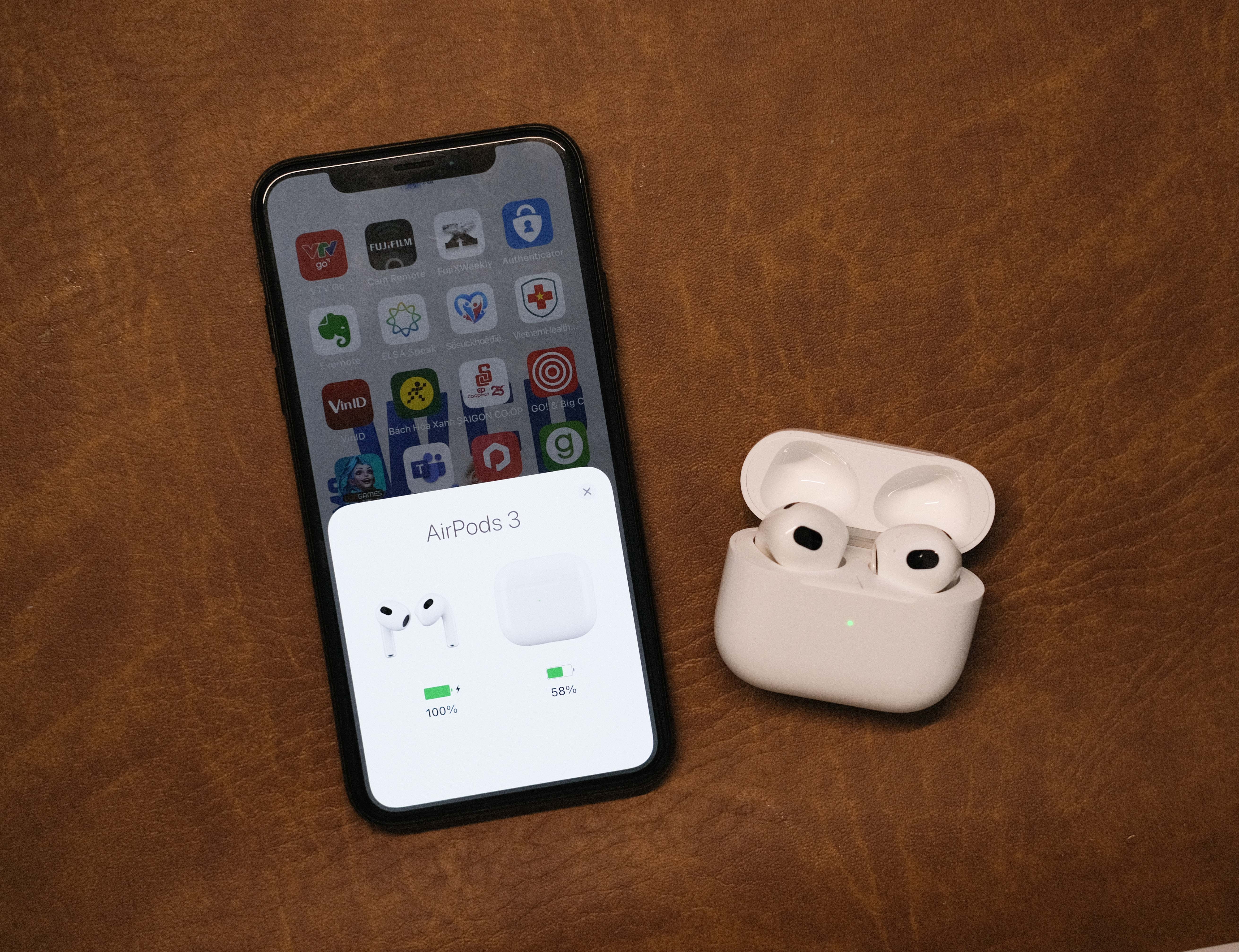 Trai nghiem AirPods 3: cam giac deo thoai mai,  gia 6, 5 trieu dong anh 11