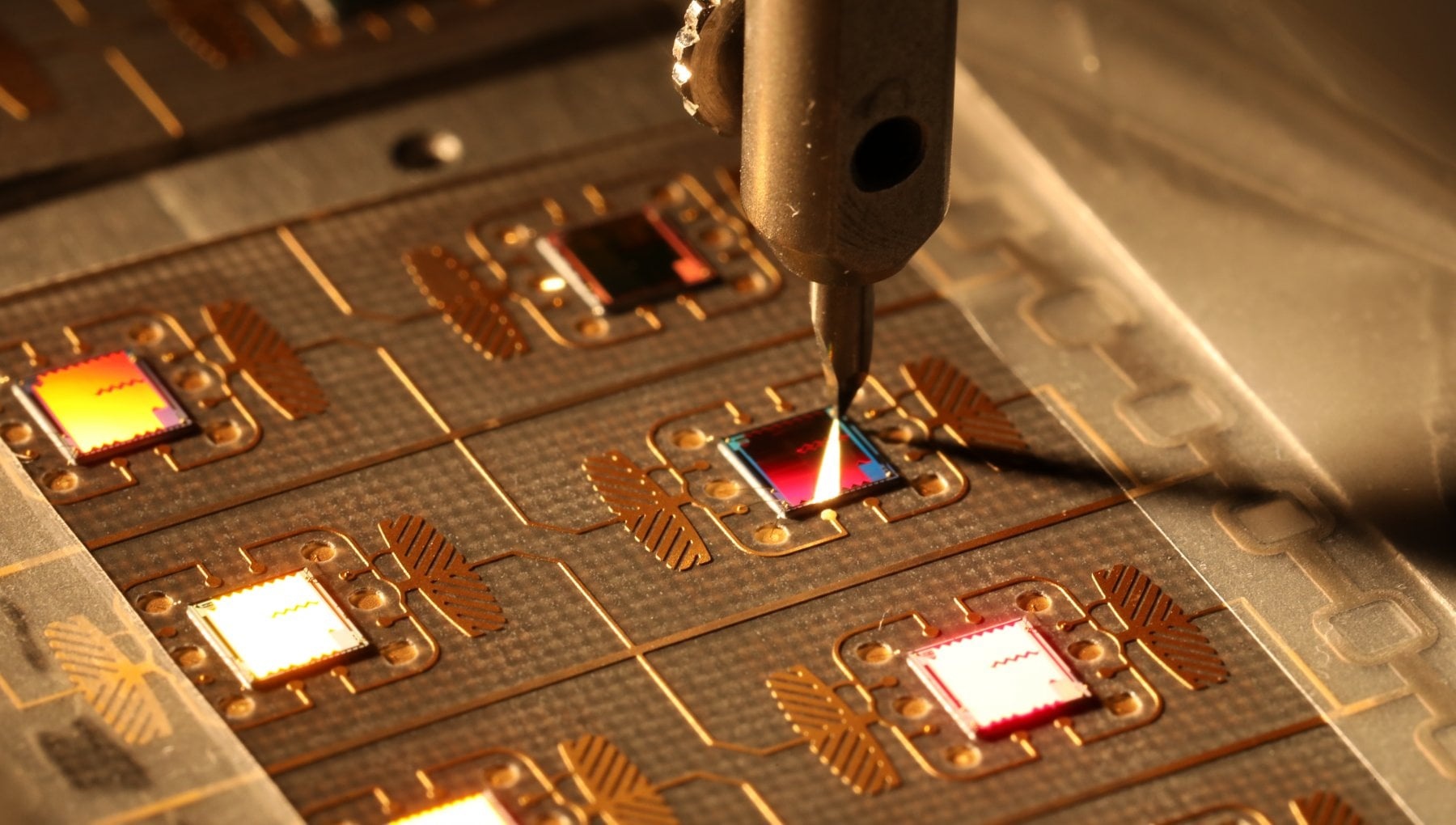 Apple cat giam iPad de don chip cho iPhone 13 anh 3