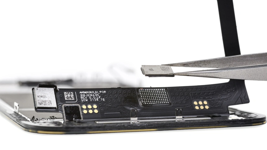 Apple thay doi chinh sach sua chua iPhone 13 anh 2