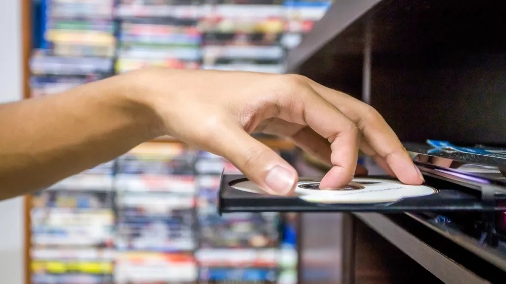 Ly do dia DVD van ton tai hinh anh