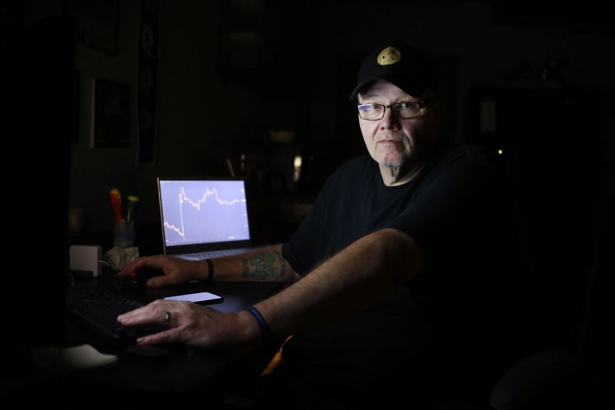 Nguoi chuyen vach tran nhung du an tien ma hoa lua dao hinh anh